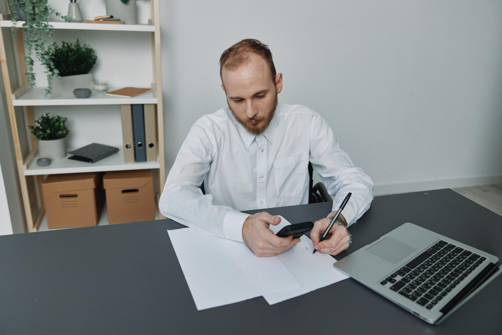 Правила заполнения трудовой книжки - записи о приеме и увольнении работника, внесение данных